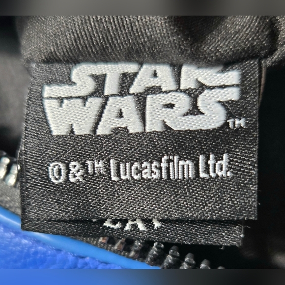 HEROES & VILLAINS AHSOKA TANO STAR WARS TROOPER MINI BACKPACK. - Picture 8 of 8